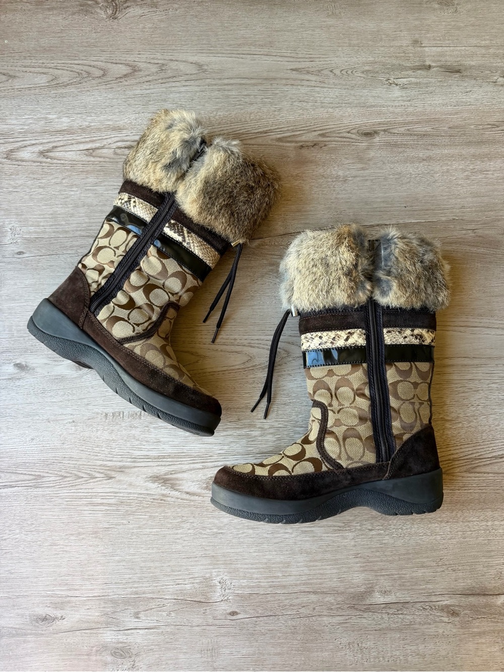 Coach Lorna Rabbit Fur Lined Winter Boots Signature Brown Size 7M - Picture 3 of 17